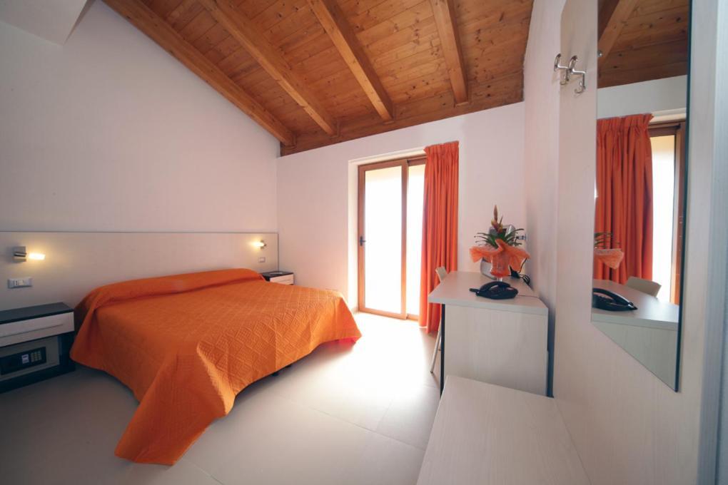 Hotel Incontro Peschici Buitenkant foto
